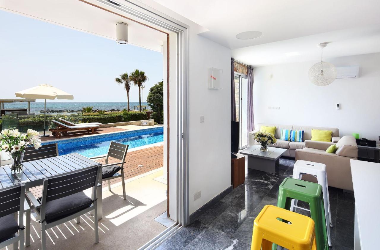 Paradise Cove Luxurious Willa Pafos