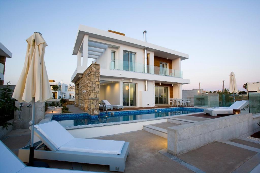 Willa Paradise Cove Luxurious *
